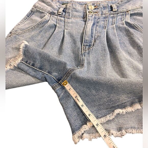 Wild fable Jean shorts highest rise A-line light denim size 2 - Picture 15 of 15